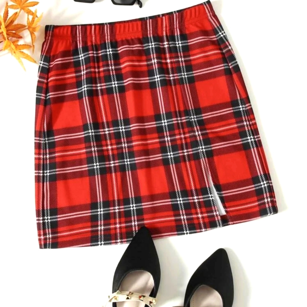 🇱🇷 EZwear Slit Hem Tartan Print Skirt